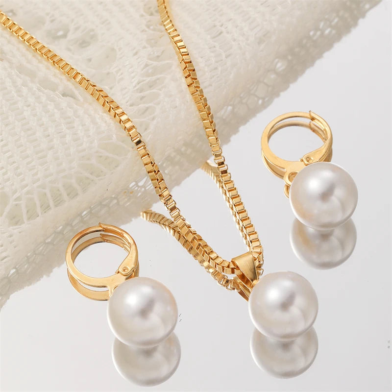 Parure Perles & Chaîne Dorée – Collier & Boucles d'Oreilles | Bijou Femme