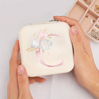 Boîte à bijoux de voyage beige avec initiale - Sereine