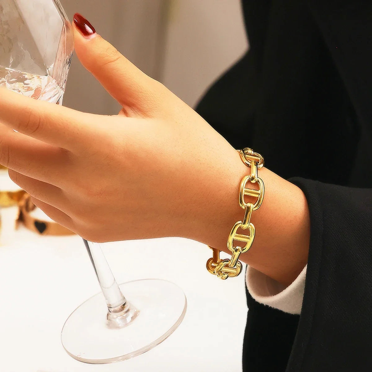 Bracelet Manchette Large Doré — Acier Inoxydable