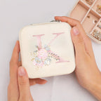 Boîte à bijoux de voyage beige avec initiale - Sereine