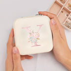 Boîte à bijoux de voyage beige avec initiale - Sereine