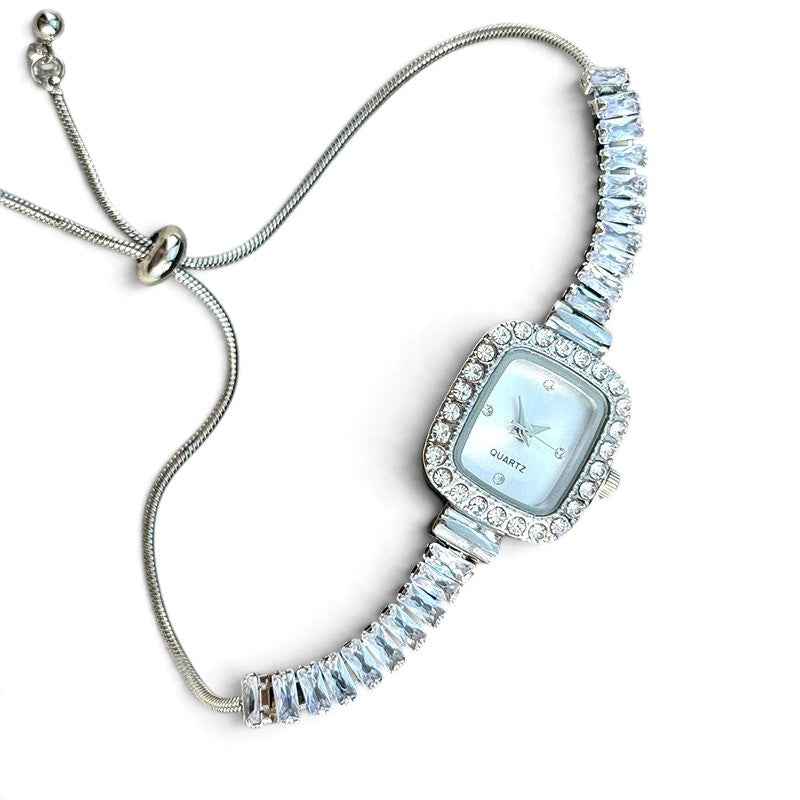 Montre-Bracelet Extensible Ornée de Zircons – Style Luxe