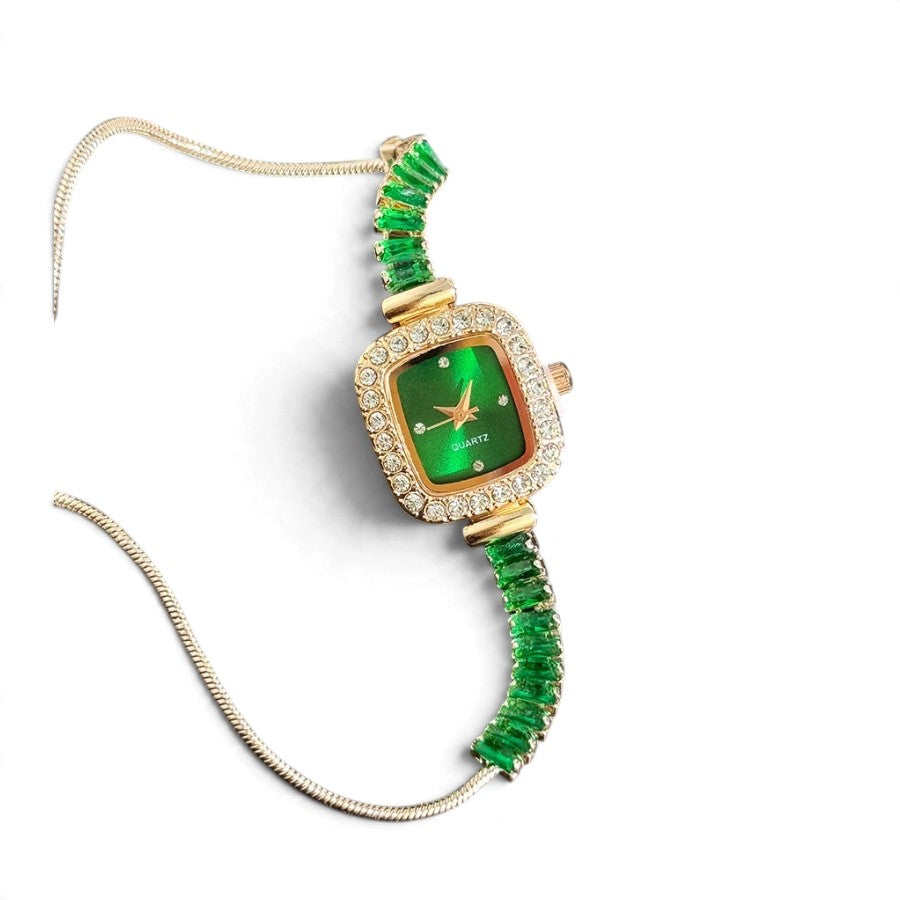 Montre-Bracelet Extensible Ornée de Zircons – Style Luxe